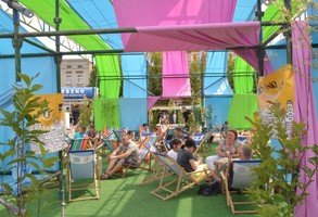 Nowy Rynek w śniadaniowej odsłonie