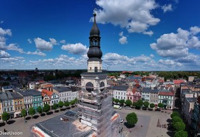 Leszczyński Ratusz nabiera barw